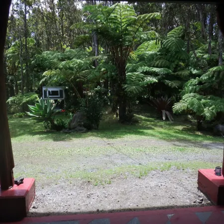 Aloha Crater Lodge