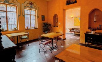 Casa Montalvo Bed & Breakfast