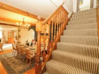 Lower Gadles Hotels in Penryn