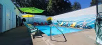 The Cedars Inn Hotel & Convention Centre - Pools