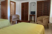 Hostal Esperanza Hotels in Torre de Benagalbon