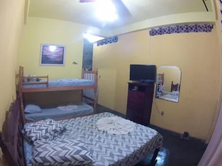 Morada do Aventureiro Отели в г. Ангра-дус-Рейс