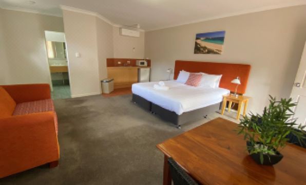 Higgins Lane Motel