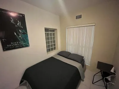 카사 할리우드  호텔