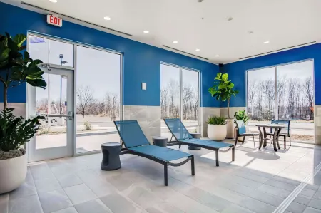 Hampton Inn & Suites by Hilton Louisville East Oxmoor Отели в г. Сейнт Мэттьюс