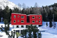 Hotel Morteratsch Hotels near Camping Cavresc