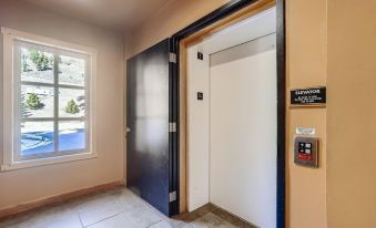 Passage Point 623B Condo