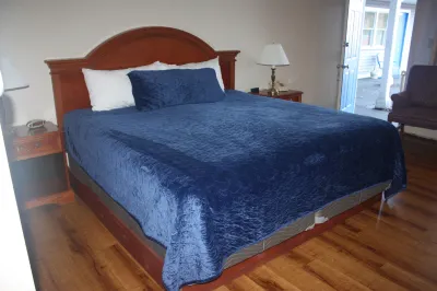 The Towne Motel Hotel di 