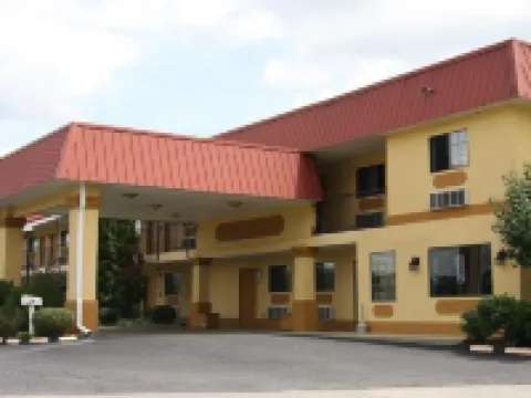 Express Inn & Suites Hotels in Trion