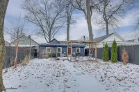 Patio & Lake Views: Family-friendly Canton Retreat Hotels near JCPenney