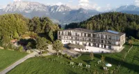 Hotel Lichtenstern - Airport Shuttle
