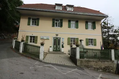 Pension - Alt - Strassgang فنادق في Seiersberg