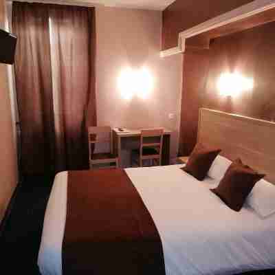 Logis Hôtel Saint Jacques Rooms