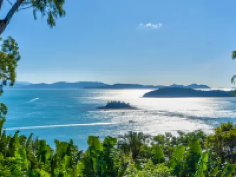 Blue Water Views 16 - 3 Bedroom Penthouse with Ocean Views Hotels in Hamilton Island