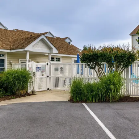 Condo w/ Pool Access ~ 2 Mi to Rehoboth Beach!