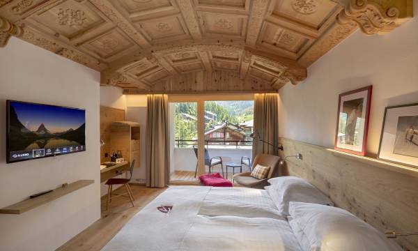 Swiss Alpine Hotel Allalin