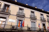 Alhambra Suites