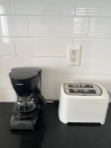 Cozy studio on Venetian Road