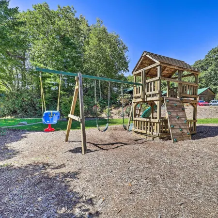 Newland Gem in Golf Community w/ Pool Access!