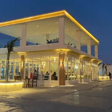 Dolphin Beach Resort