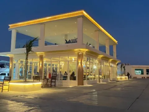 Dolphin Beach Resort Hoteles en 