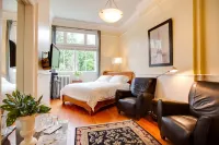 Fairholme Manor Inn