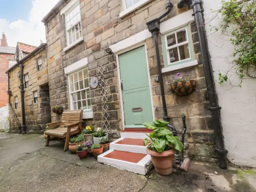 Bulmers Cottage Hotels in Staithes