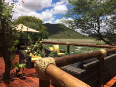 Tau Game Lodge
