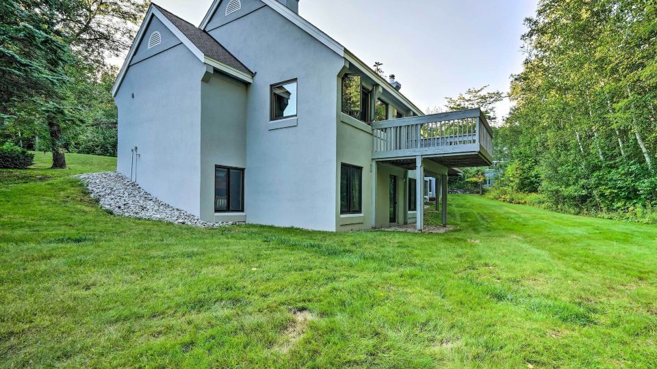 Family-Friendly Stratton Gem Close to Slopes!