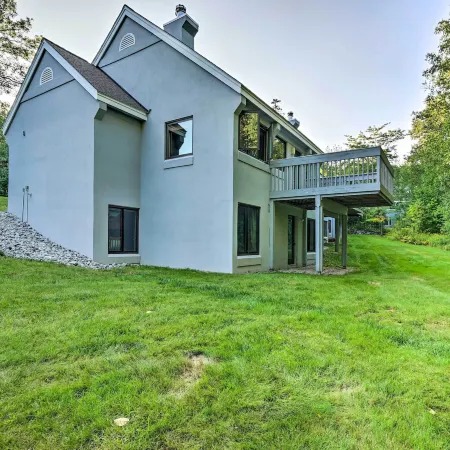 Family-Friendly Stratton Gem Close to Slopes!
