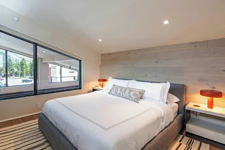 Eagle’s Rest - Top Floor 3 BR Luxury Residence Отели в г. Джексон