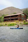 River's Fork Lodge