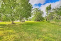 Large Yard & Grill: Family Home in Mcalester! - 3-Sterne