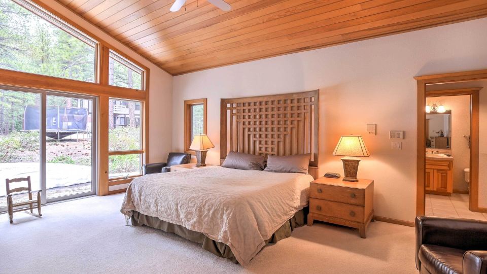 Mtn and Lake Views Incline Village Ski Chalet