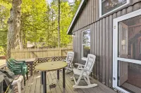 Pet-Friendly Ellsworth Cottage on Branch Lake - Parkplatz