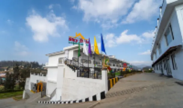 Treebo Skydale Premium Suites, 1500 Mtrs from Ooty Lake