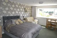 The Lawns Tea Room and B&B Hotels in Langport