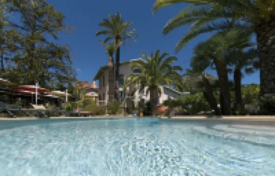 La Villa Roseraie , Hôtel Familial Ouvert Toute L Annee