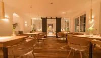 Romantik Hotel Hirschen - Breakfast