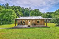 Bonfires and Bbqs! Creekside Retreat in Marshall - Parkplatz