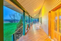 Spacious Oneida Retreat w/ Game Room! Hotels in Verona