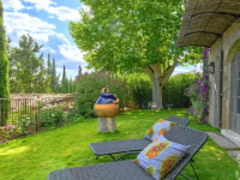 Mas Cicada Hotels in Paradou