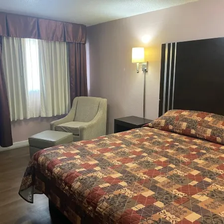 Finn's Motel
