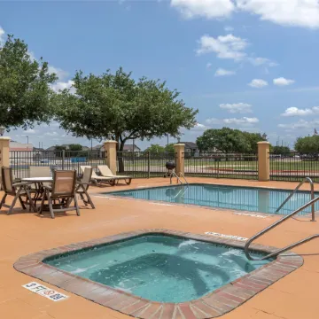 Best Western Bastrop Pines Inn