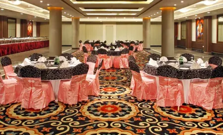 Godwin Meerut Отели в г. Aminagar Urf Bhurbaral