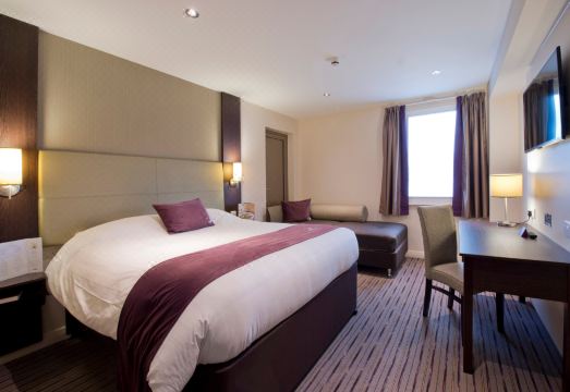 프리미어 인 루이셤