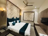 Hotel Royal Nest - جاكوزي