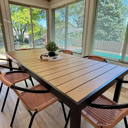 Saltwater Pool, Pickleball Court, Indoor Hot Tub, Putting green! 5BR - 3.5BA