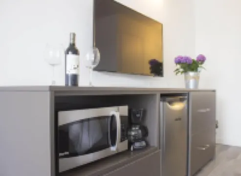 Bowmanville Marina Inn & Suites