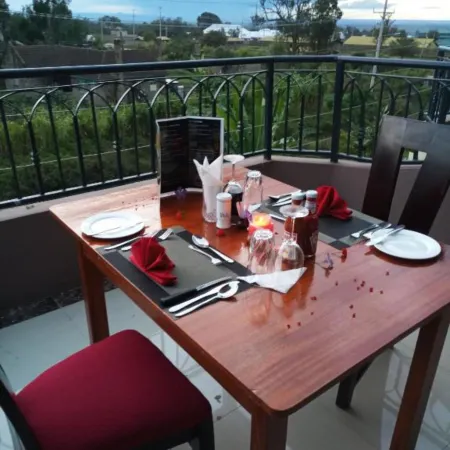 Hotel Taji